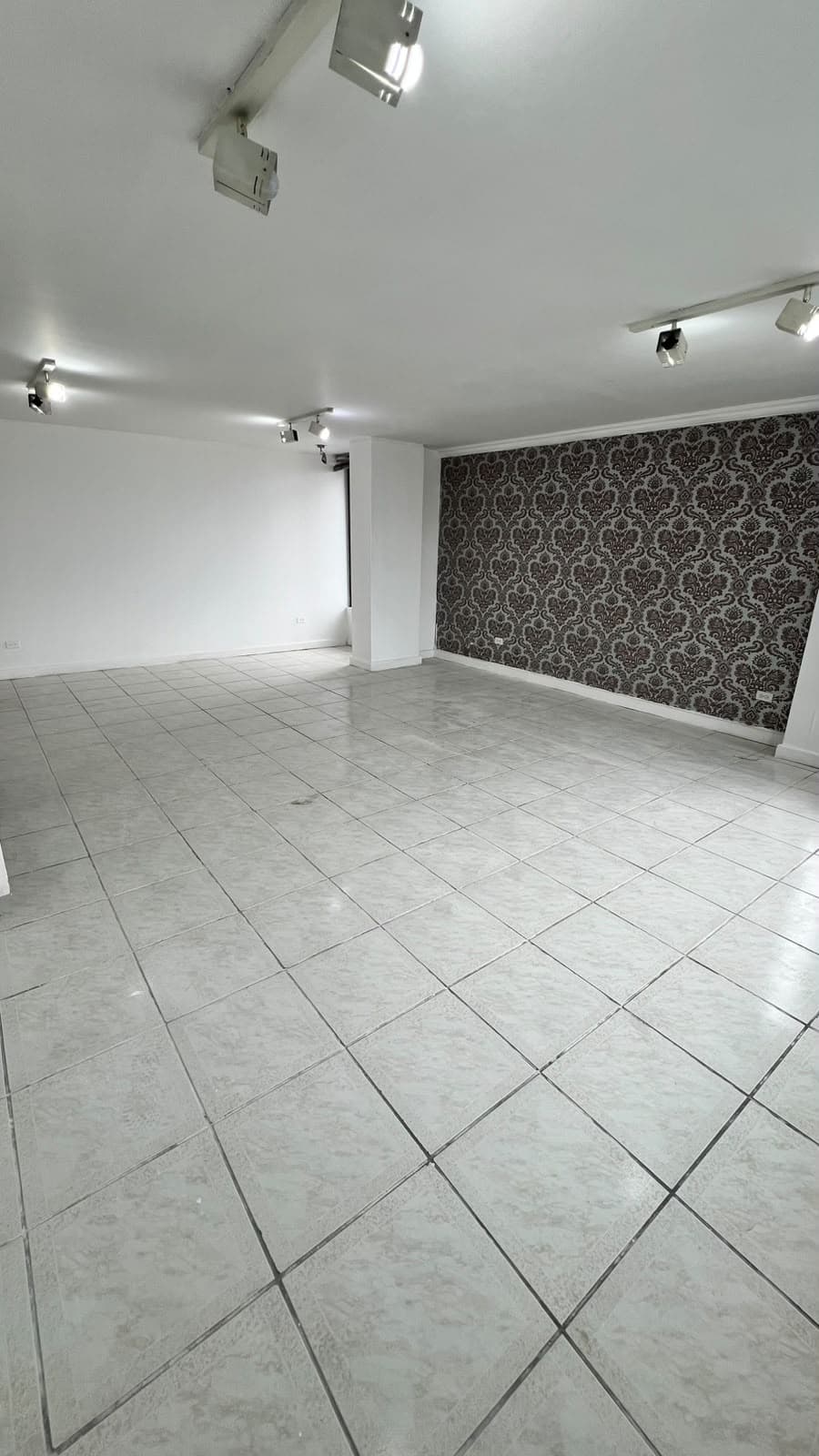 DEPARTAMENTO URBANIZACIÓN IÑAQUITO ALTO — foto 2
